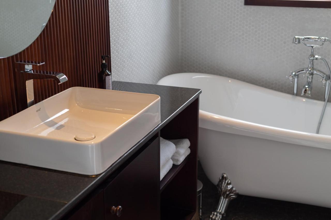 La Chronique Hotel Phnom Penh Luaran gambar